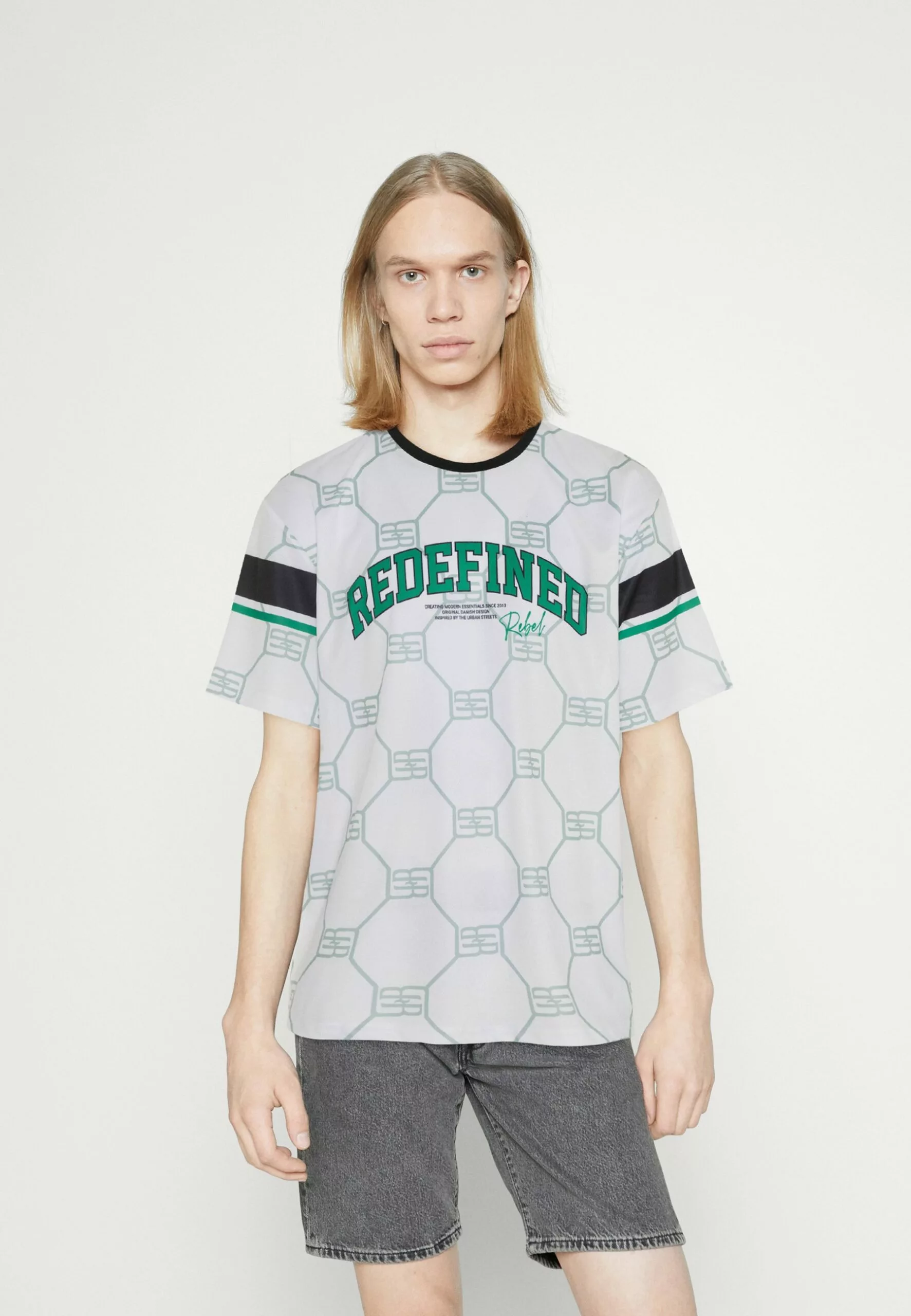 Redefined Rebel Sack TeeT-Shirt Con StampaWhite Crazy Uomo T-shirt E Polo R0622O04S-A11 1 Redefined Rebel Sack TeeT-Shirt Con StampaWhite Crazy Uomo T-shirt E Polo R0622O04S-A11