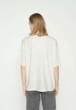 Redefined Rebel Derek Tee PlusT-Shirt Con StampaPristine Uomo T-shirt E Polo R0622O05F-A11 -Redefined Rebel Negozio 184b784ebd6145cab89fb900dc061205