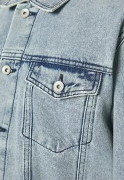 Redefined Rebel Baker JacketGiacca Di JeansBleach Uomo Giacche R0622T04Q-B11 -Redefined Rebel Negozio 2e83523171c64d398566818caf80d2f0