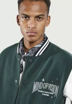 Redefined Rebel ArcherGiubbotto BomberForest Biome Uomo Giacche R0622T053-M11 -Redefined Rebel Negozio 342fb8239e024f6daee34334c54e2ac0