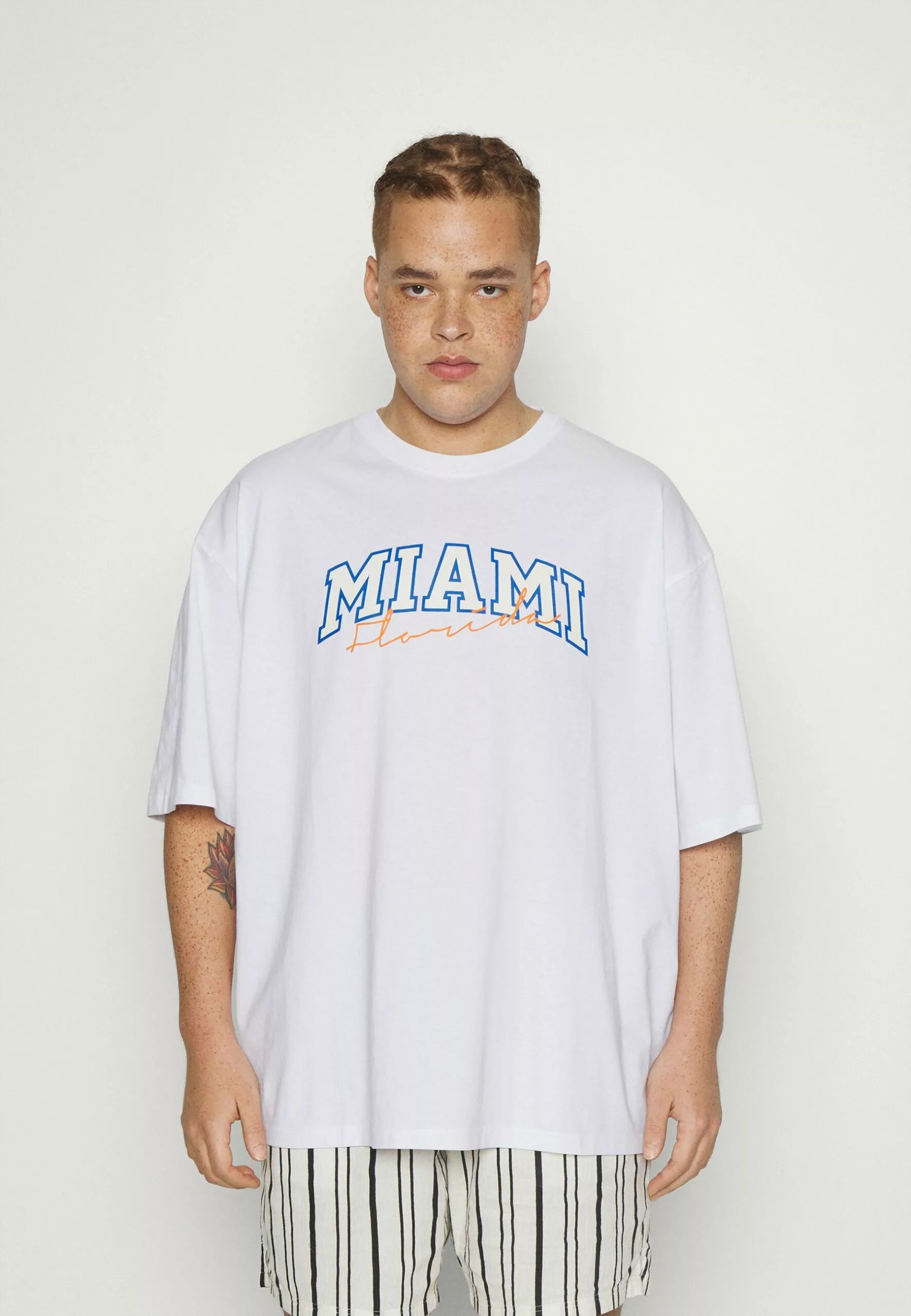 Redefined Rebel Sago TeeT-Shirt Con StampaWhite Uomo T-shirt E Polo R0622O04P-A11 1 Redefined Rebel Sago TeeT-Shirt Con StampaWhite Uomo T-shirt E Polo R0622O04P-A11