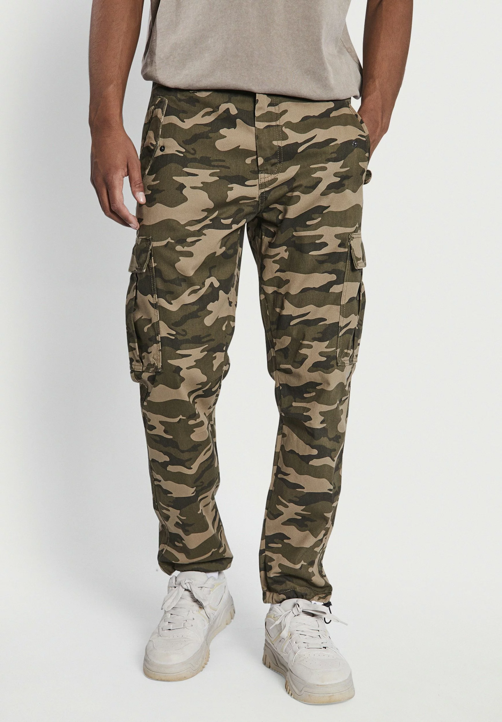 Redefined Rebel RrpljolanPantaloni CargoCamo Uomo Pantaloni R0622E04H-M11 1 Redefined Rebel RrpljolanPantaloni CargoCamo Uomo Pantaloni R0622E04H-M11