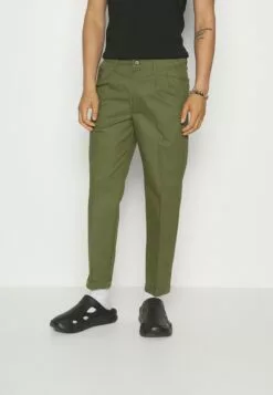 Redefined Rebel Rrkevin PantsChinoCypress Uomo Pantaloni R0622E051-M11