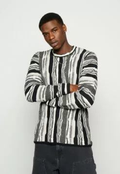 Redefined Rebel HernandesMaglioneBlack White Uomo Maglieria R0622Q04B-Q11 -Redefined Rebel Negozio 5f606303ea7242deb37da2a7247cc90b