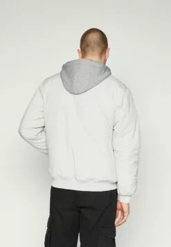 Redefined Rebel Rrray Jacket UnisexGiubbotto BomberPumice Stone Uomo Giacche R0621007A-C11 -Redefined Rebel Negozio 674f1acd4d9e425c931501e5d44d5ee9