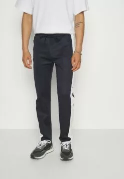 Redefined Rebel Rrluka PantsPantaloni SportiviNavy Uomo Pantaloni R0622E04X-K11