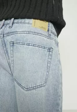 Redefined Rebel London Jeans BaggyLight Blue Denim Uomo Jeans R0622G09Q-B11 -Redefined Rebel Negozio 88ff691cf40e4b25bf1a67c0efb58b86