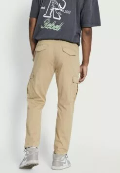 Redefined Rebel Rrpljolan - Pantaloni Cargo - Travertine -Redefined Rebel Negozio 8aa472886a234f9e99b6d4c2675139bc