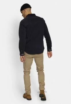 Redefined Rebel RrgabrielPantaloniSand Uomo Pantaloni R0622E031-B11 -Redefined Rebel Negozio a0e4548f453b41c1a8b6fc519dd44809