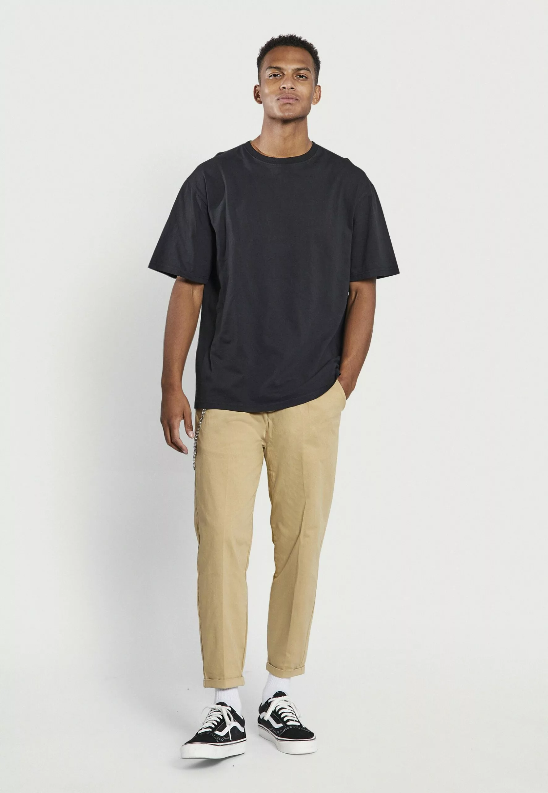 Redefined Rebel Lee Cropped PantsPantaloniTravertine Uomo Pantaloni R0622E00V-C11 4 Redefined Rebel Lee Cropped PantsPantaloniTravertine Uomo Pantaloni R0622E00V-C11 - immagine 4