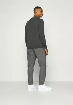 Redefined Rebel RrercanChinoDark Grey Uomo Pantaloni R0622E00Y-C13 -Redefined Rebel Negozio ab76eb47b6234d55ab7a34187950c8b7