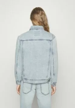 Redefined Rebel Baker JacketGiacca Di JeansBleach Uomo Giacche R0622T04Q-B11 -Redefined Rebel Negozio b636ae859b284db892cc40b2b735fa6c