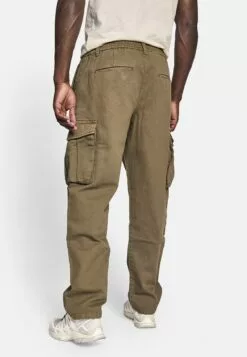 Redefined Rebel Gibson PantsPantaloni CargoDark Olive Uomo Pantaloni R0622E02H-N11 -Redefined Rebel Negozio cbb707c54d34403ea2f71949a3ff5d12