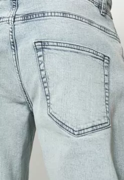 Redefined Rebel DetroitJeans Slim FitBleach Uomo Jeans R0622G09M-B11 -Redefined Rebel Negozio cd98dc3344ac48a7a924513e3b671d9e