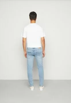 Redefined Rebel StockholmJeans Slim FitIndigo Sapphire Uomo Jeans R0622G06B-I11 -Redefined Rebel Negozio cf109f9898f446b0939b8dcc230a1d21