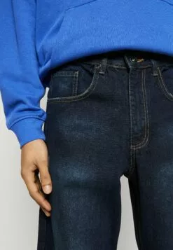 Redefined Rebel TokyoJeans BaggyDeep Indigo Uomo Jeans R0622G07E-K11 -Redefined Rebel Negozio d0e7aa2bdac04a56b605533f71ed0e30