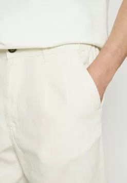 Redefined Rebel Rremir PantsChinoPristine Uomo Pantaloni R0622E04M-A11 -Redefined Rebel Negozio d54f73ea43b4402a9e925561ba6628a4