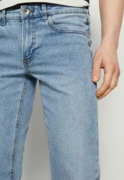 Redefined Rebel CopenhagenJeans Slim FitLight Blue Uomo Jeans R0622G09I-K13 -Redefined Rebel Negozio d61d5b6ae37c4c0e84bd11a4c117aa55