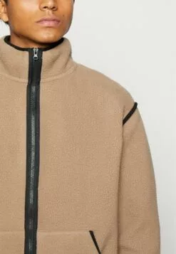 Redefined Rebel Gregory UnisexGiacca In PileWalnut Uomo Giacche R06210063-O11 -Redefined Rebel Negozio d957ebc8912843c6b27aa064558db370