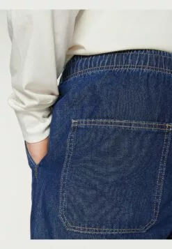 Redefined Rebel Blake UnisexJeans BaggyDark Blue Uomo Jeans R0621006V-K12 -Redefined Rebel Negozio dea25856e1fd49bea6ae5bcaf18d1e66