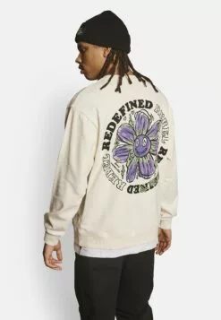 Prima pagina -Redefined Rebel Negozio edf4c85ea622497d85f50f1d49820a17