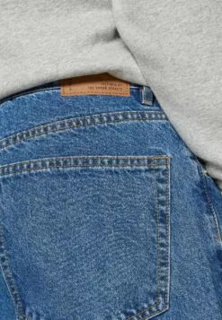 Redefined Rebel TokyoJeans BaggyBleach Dip Uomo Jeans R0622G07E-K12 -Redefined Rebel Negozio f91a92dd14a74cb49febec91099a0b45