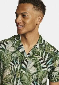 Redefined Rebel Rrflake- Camicia - Dark Olive 8 Redefined Rebel Rrflake- Camicia - Dark Olive -Redefined Rebel Negozio f91f3447477d425193042906f4c6fd3d