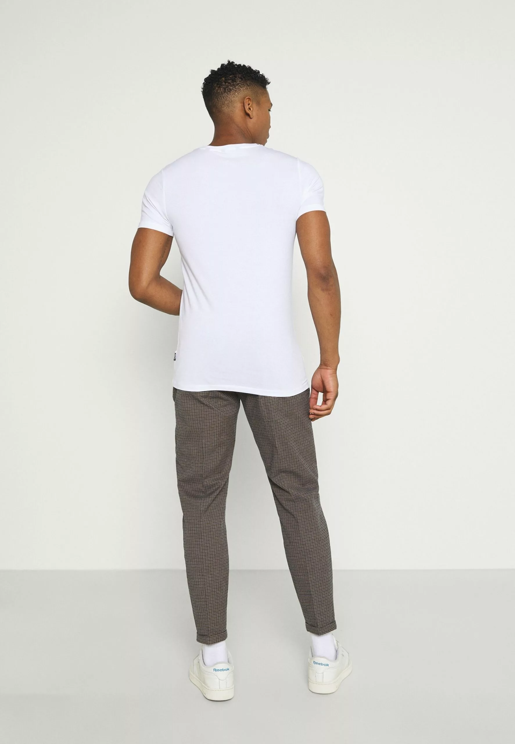 Redefined Rebel RrercanChinoBrown Uomo Pantaloni R0622E00Y-O11 3 Redefined Rebel RrercanChinoBrown Uomo Pantaloni R0622E00Y-O11 - immagine 3
